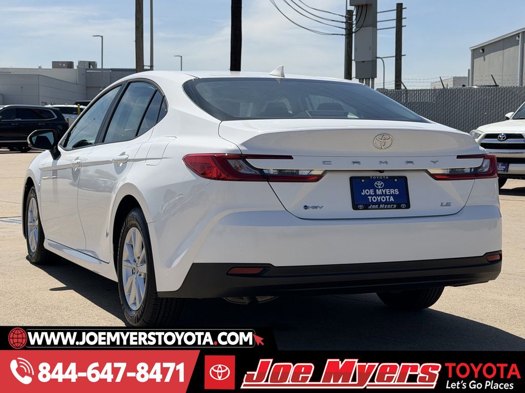 Used 2025 Ice Cap Toyota LE image 7