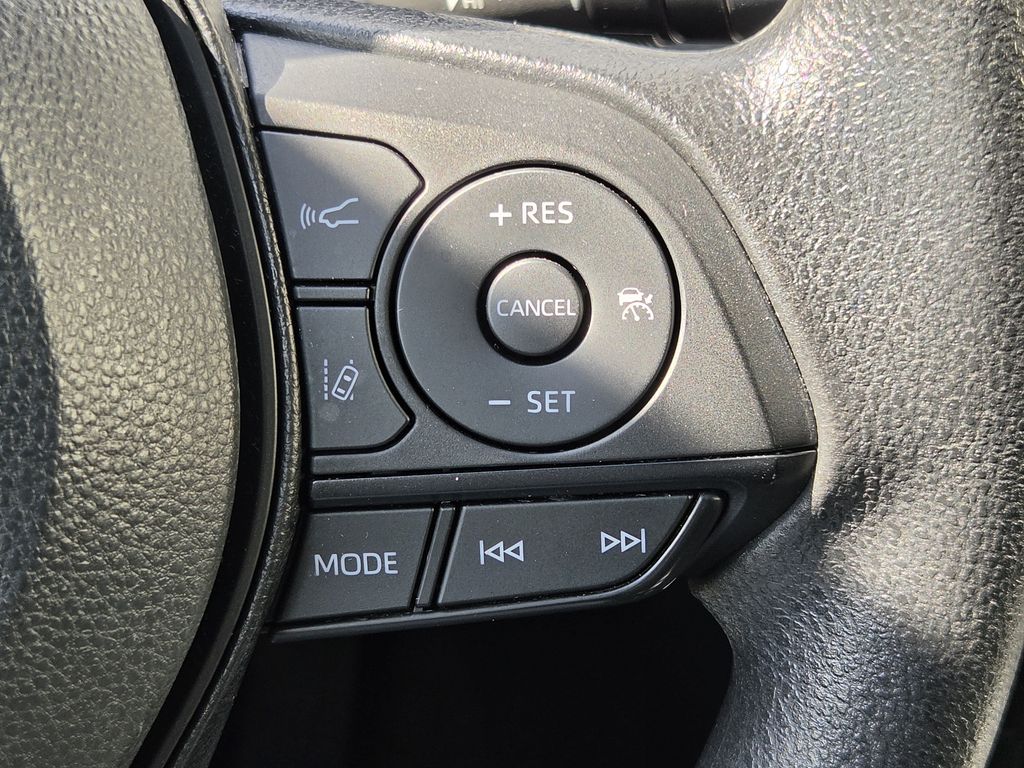 Used 2025 Ice Toyota XLE image 23