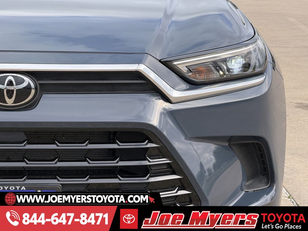 Used 2025 Storm Cloud Toyota XLE image 4