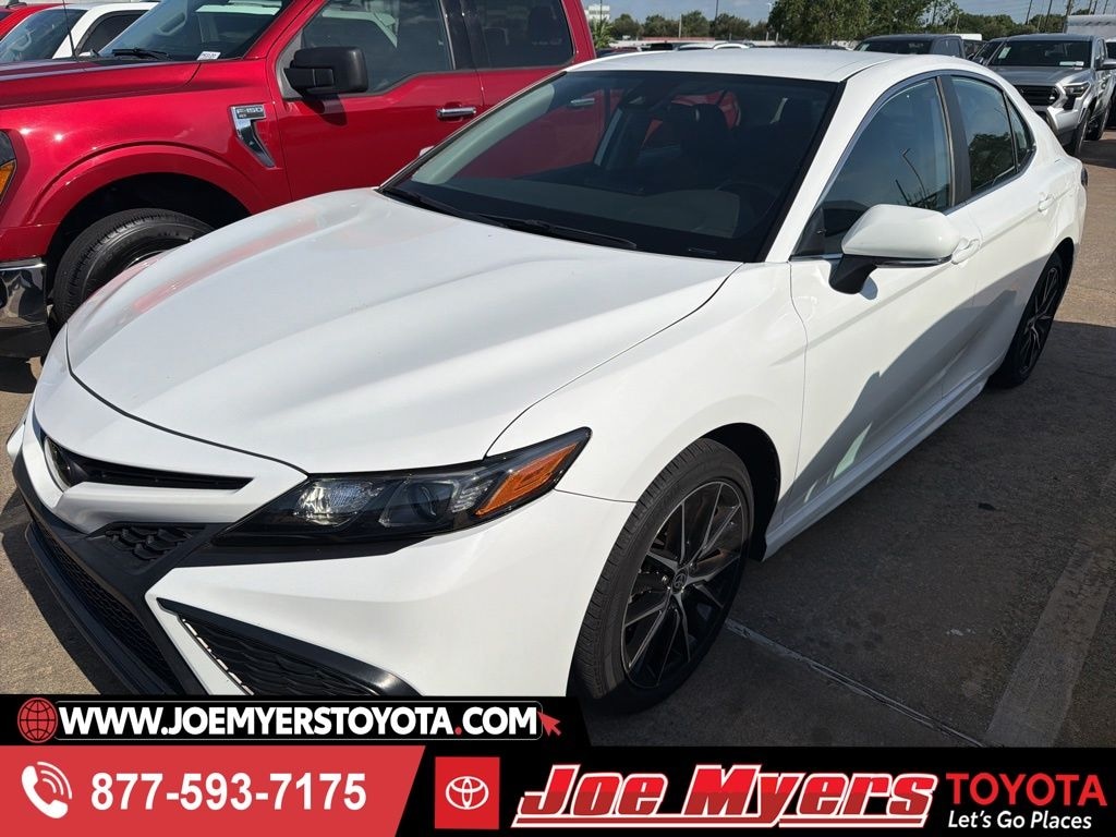 Used 2024 Toyota Camry SE Sedan