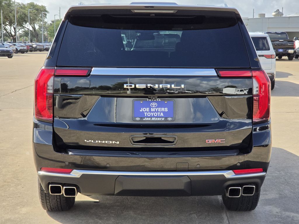 Used 2025 Onyx Black GMC Denali image 8