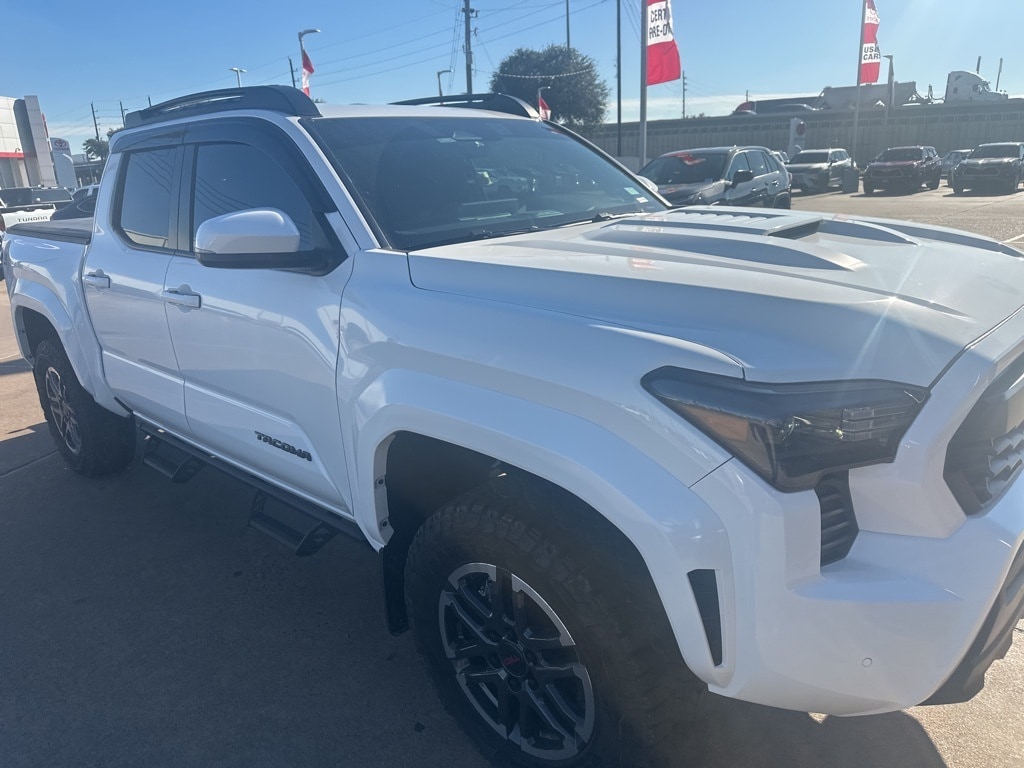 Used 2025 Toyota Tacoma SR5 Truck