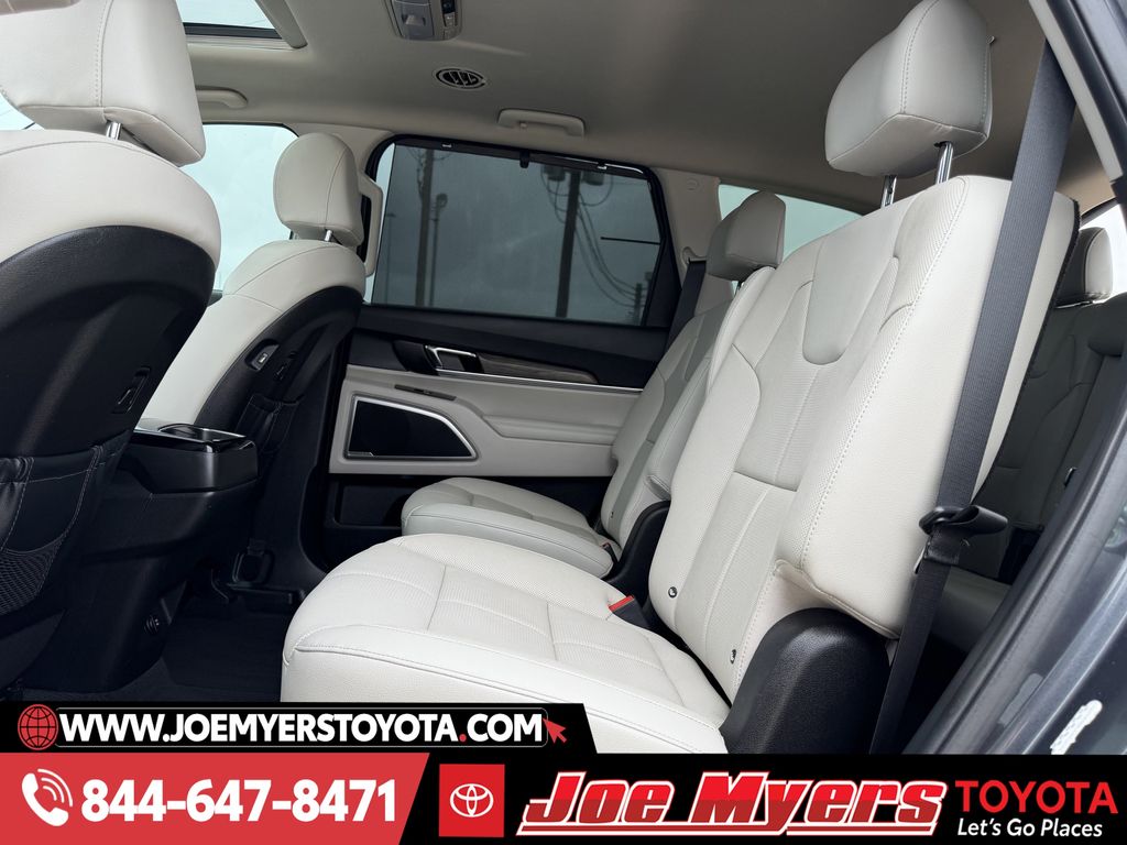 Used 2022 Gravity Gray Kia EX image 29