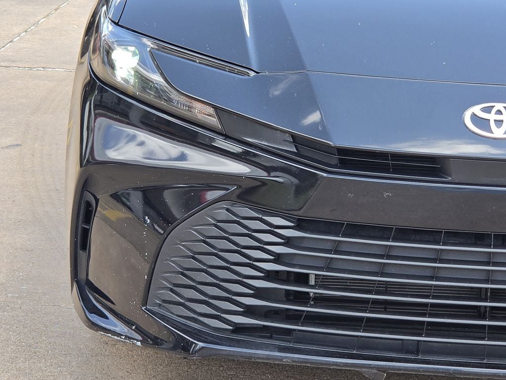Used 2025 Midnight Black Metallic Toyota LE image 5