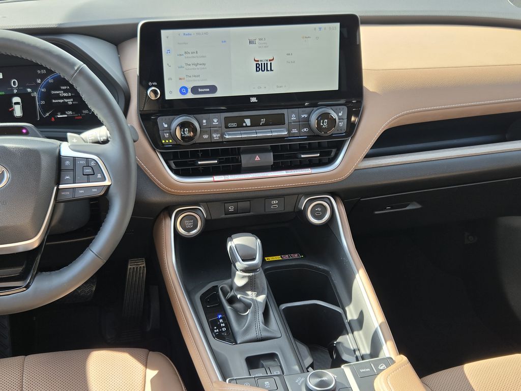 Used 2026 Pearl Toyota Platinum image 17