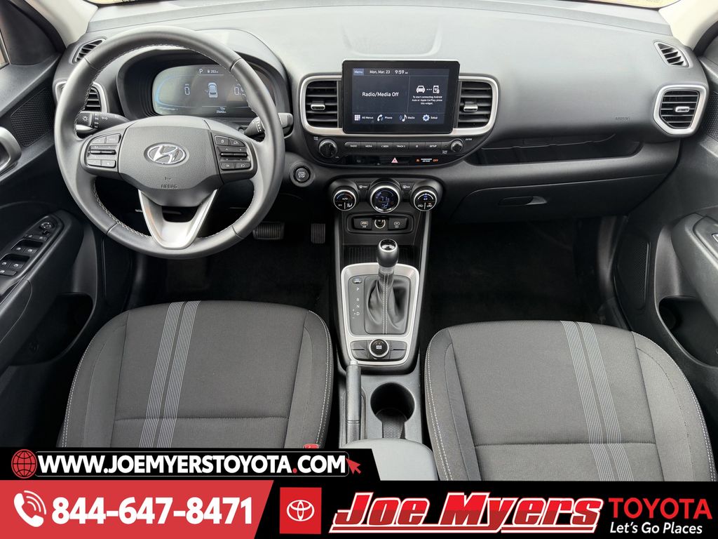 Used 2025 Ultimate Red Hyundai SEL image 12