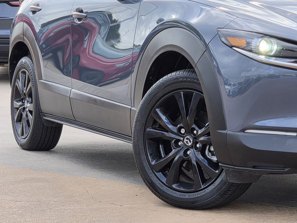 2025 Mazda CX-30 Carbon Edition - Photo 12