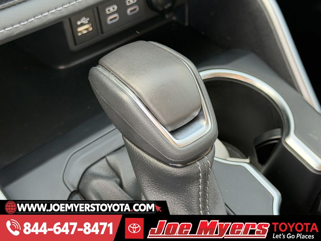 Used 2025 Midnight Black Metallic Toyota LE image 21