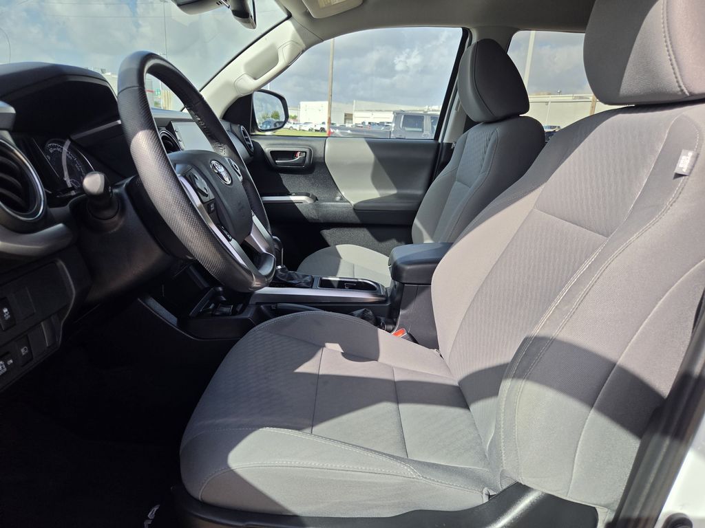 Used 2023 Ice Toyota SR5 image 26