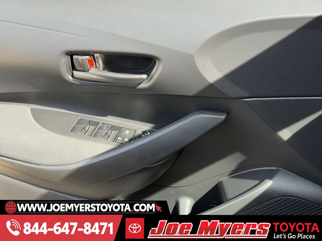 Used 2025 Blueprint Toyota LE image 25