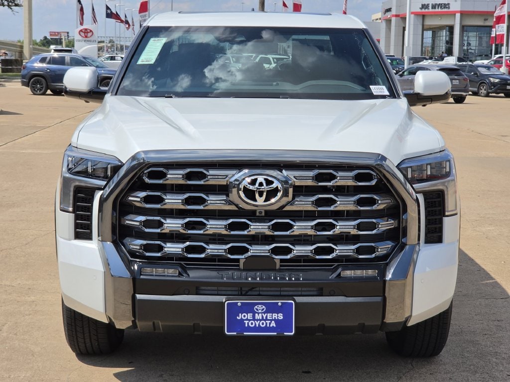 New 2026 Wind Chill Pearl Toyota Platinum image 3