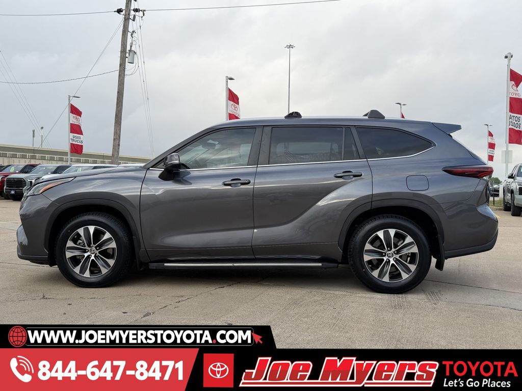 Used 2024 Magnetic Gray Metallic Toyota XLE image 6