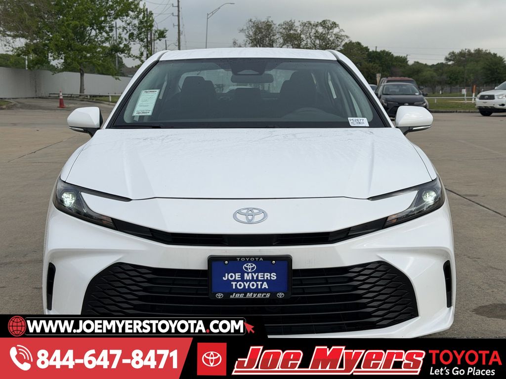 Used 2025 Ice Cap Toyota LE image 3