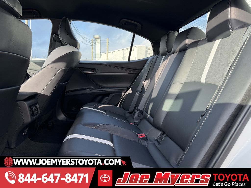 Used 2025 Ice Cap Toyota SE image 29