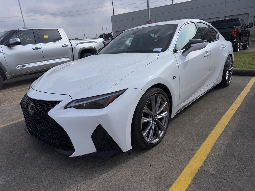 2022 Lexus IS 350 F SPORT's photo