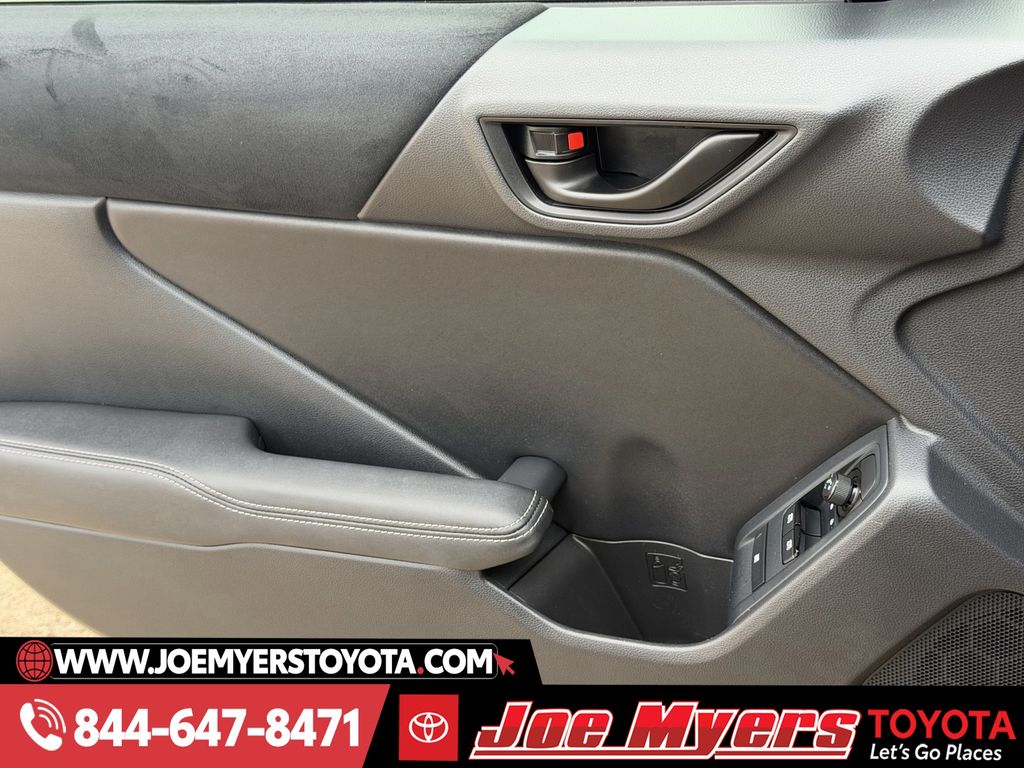 Used 2022 Pavement Toyota Premium image 26