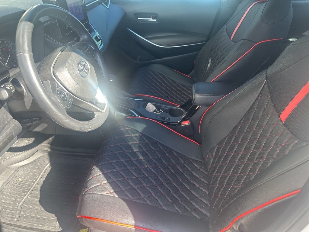 2023 Toyota Corolla SE photo 2