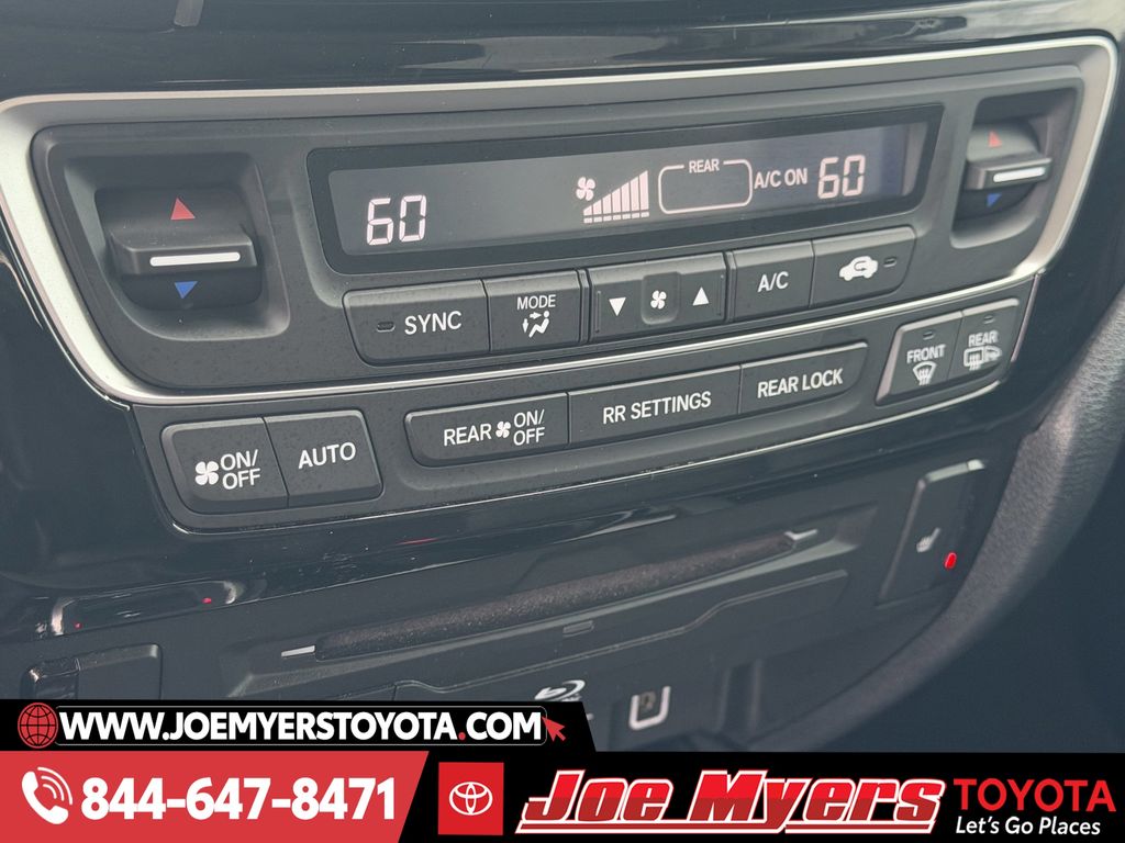 Used 2021 Platinum White Pearl Honda Touring image 20