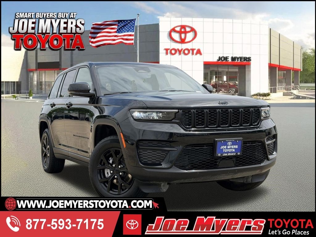 Used 2025 Jeep Grand Cherokee Altitude SUV