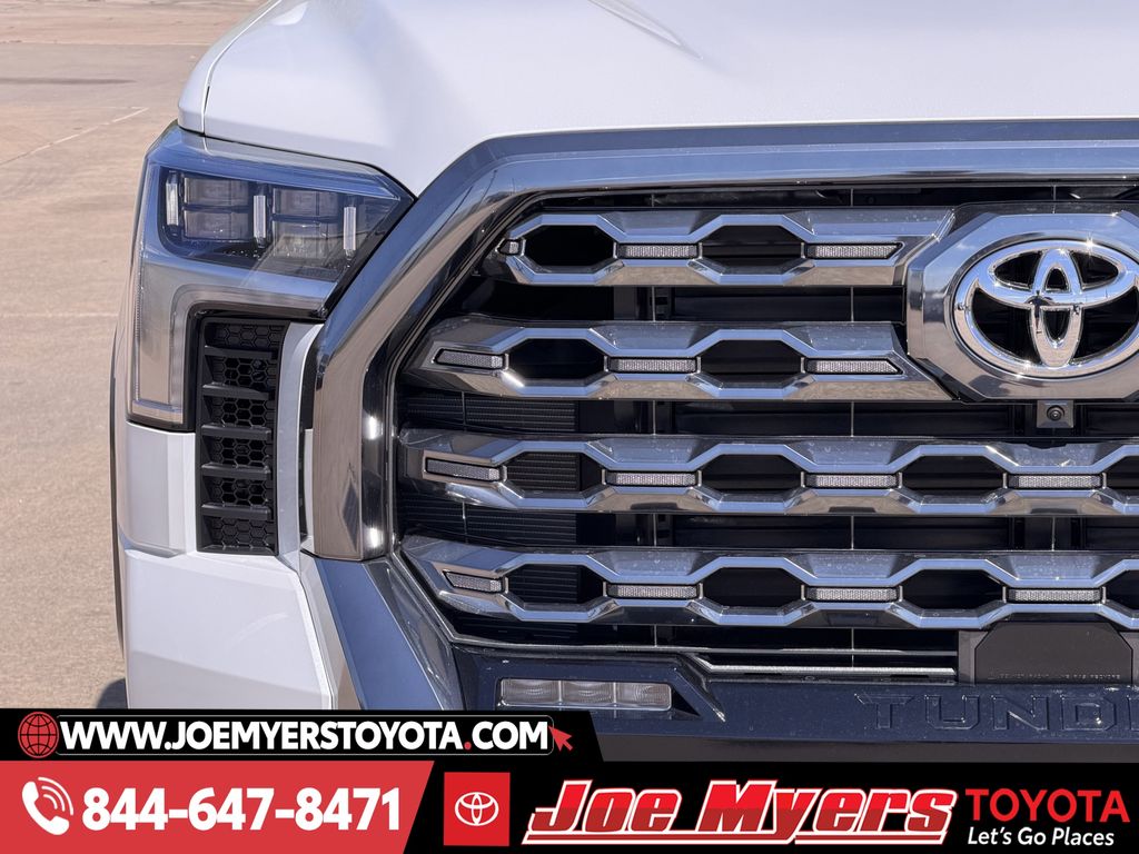 New 2026 Wind Chill Pearl Toyota Platinum image 5