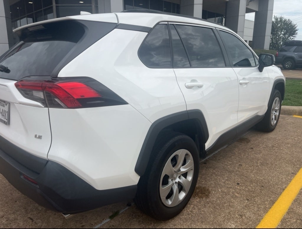 Used 2021 Toyota RAV4 LE with VIN 2T3H1RFV4MC155094 for sale in Northfield, Minnesota