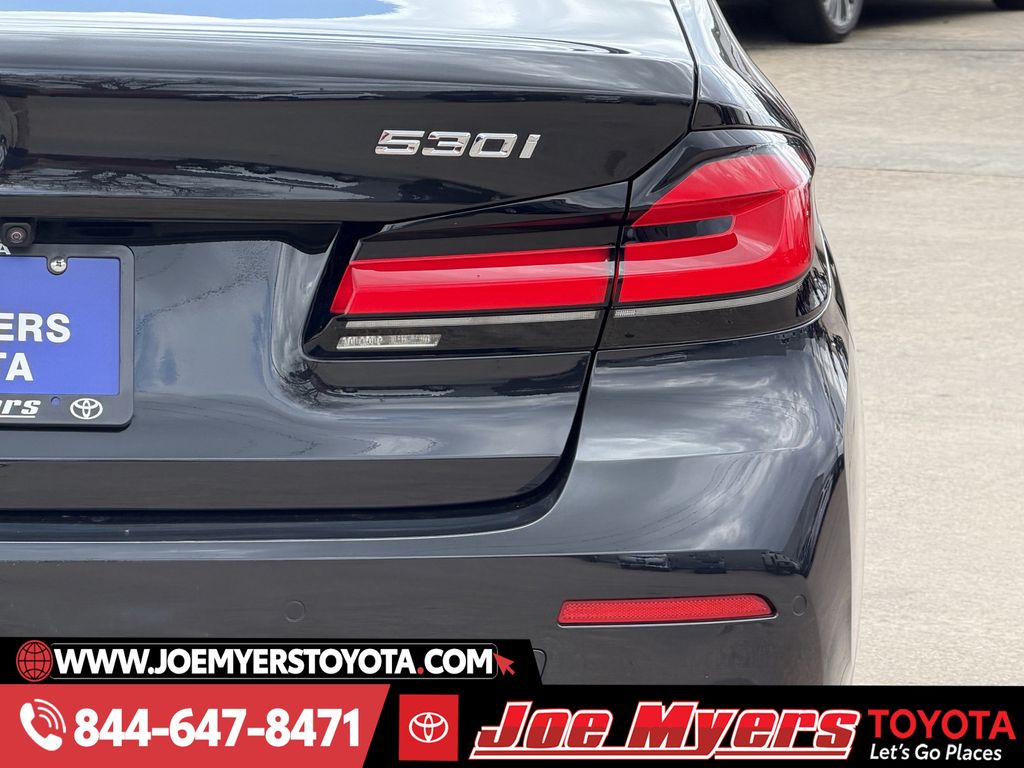 Used 2023 Black Sapphire Metallic BMW 530i image 9