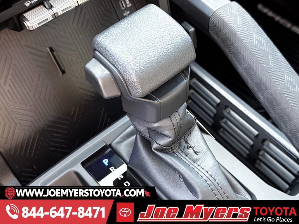 New 2026 Ice Cap Toyota SR5 image 19