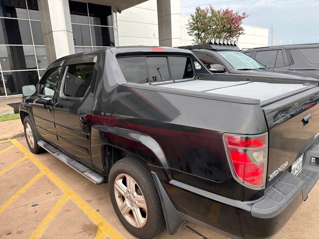 Used 2013 Black Honda RTL image 4