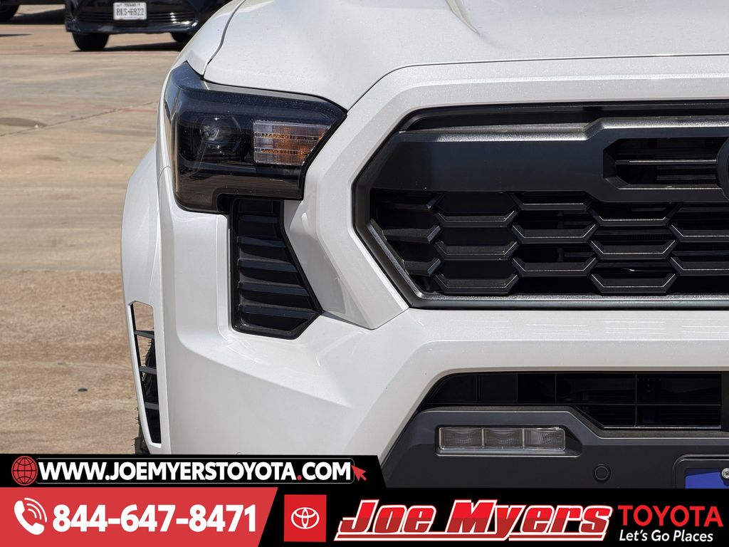 New 2026 Wind Chill Pear Toyota TRD Sport image 5