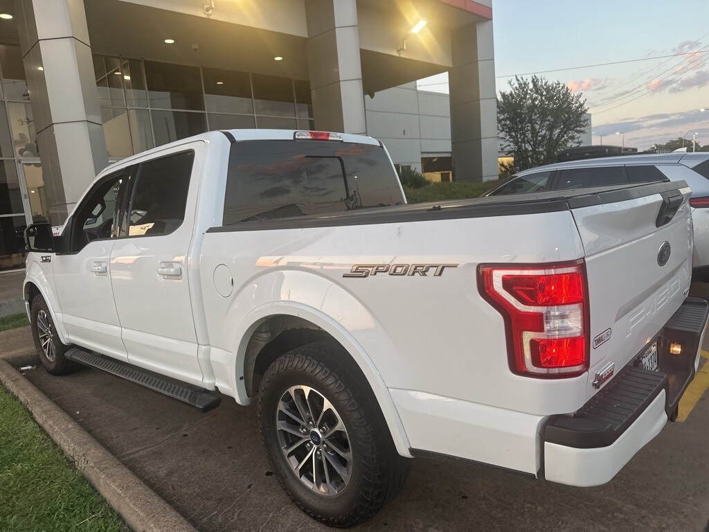 2019 Ford F-150 XLT photo 2