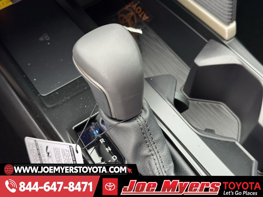 New 2026 Ice Cap Toyota SE image 19