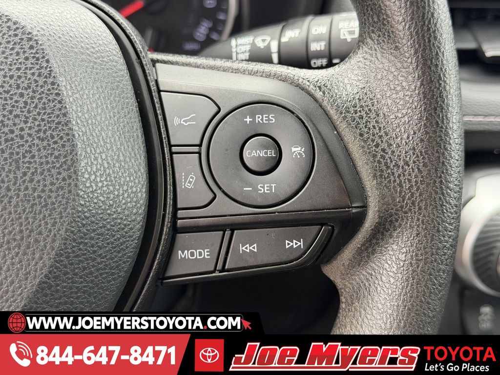 Used 2022 Midnight Black Metallic Toyota XLE image 23