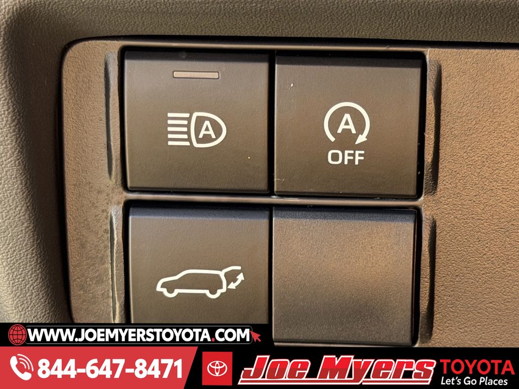 Used 2025 Midnight Black Metallic Toyota LE image 25