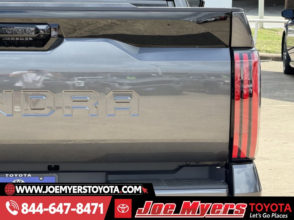 New 2026 Magnetic Gray Meta Toyota Platinum image 9