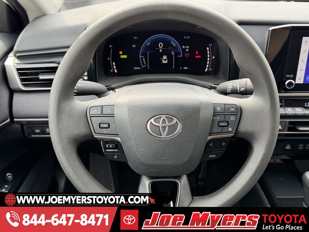 Used 2025 Ice Cap Toyota LE image 15