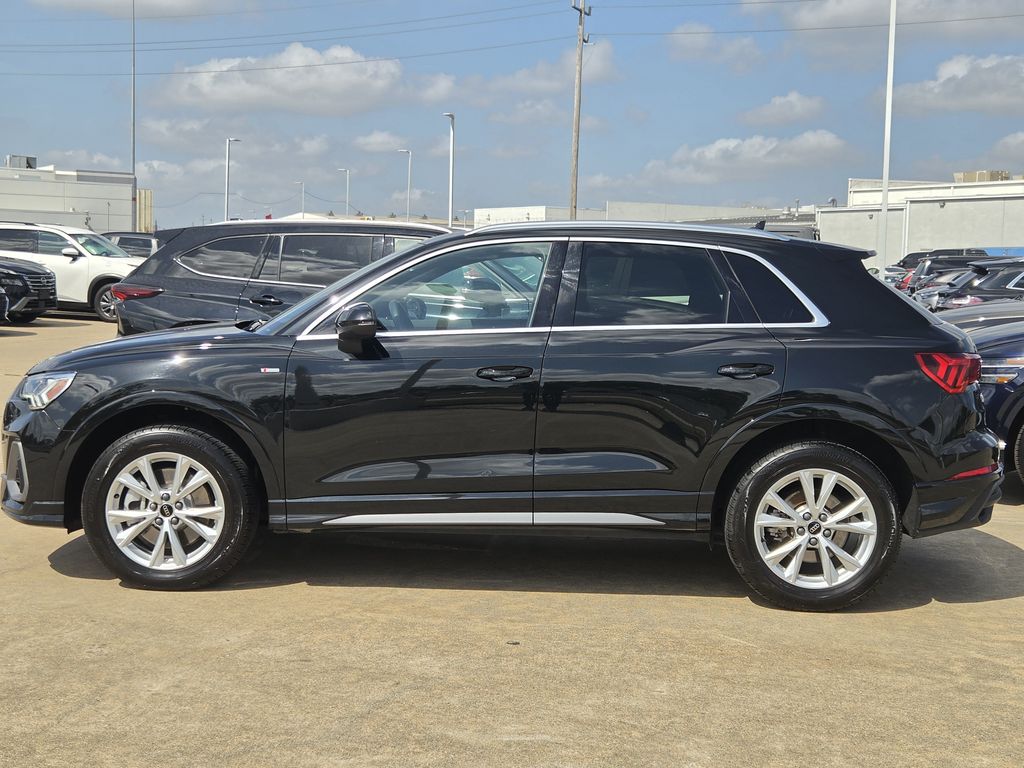 Used 2025 Mythos Black Metallic Audi Premium image 6