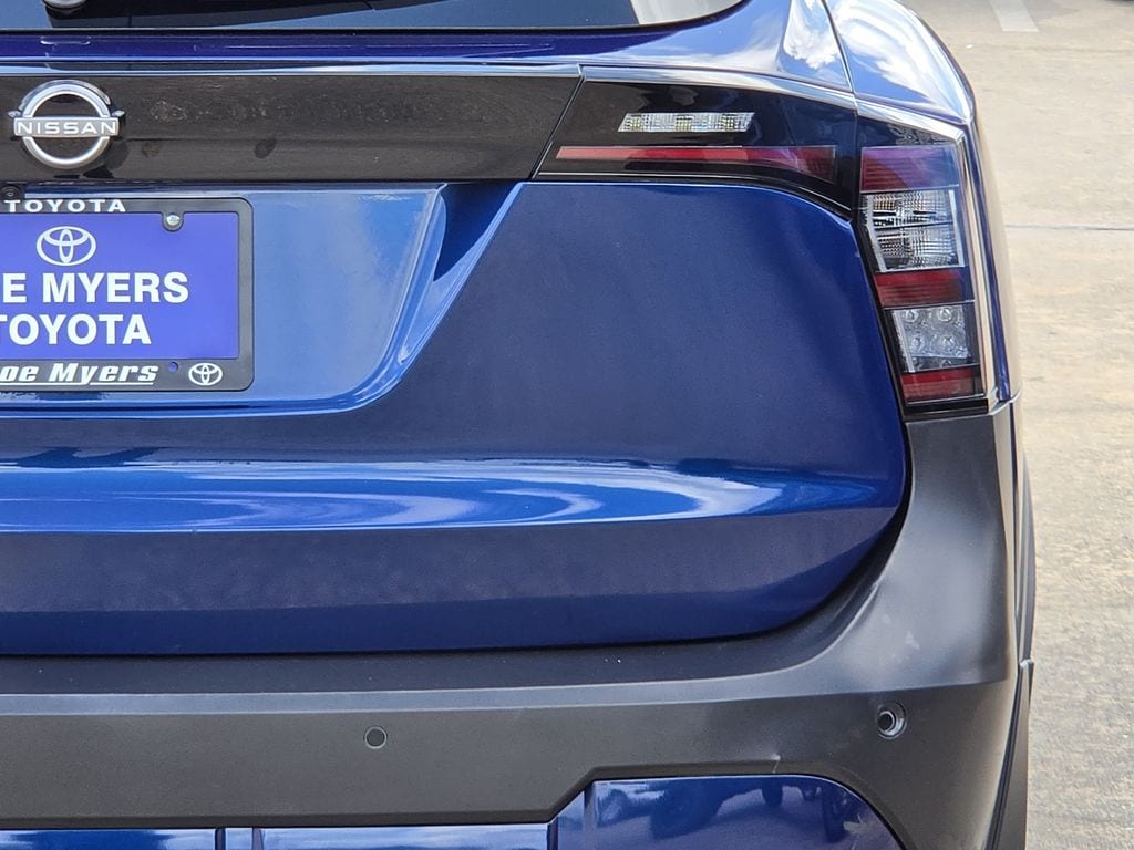 Used 2025 Deep Blue Pearl Nissan SV image 9