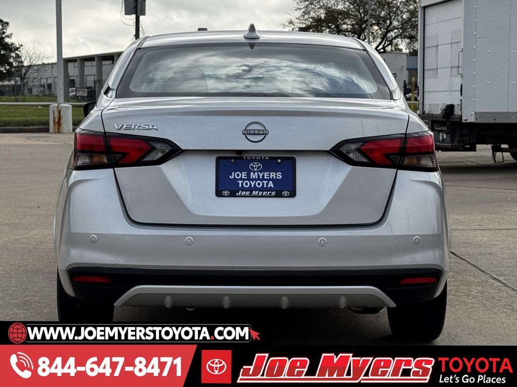 Used 2025 Brilliant Silver Metallic Nissan 1.6 SV image 8