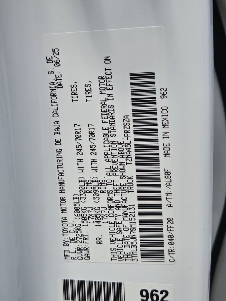 Used 2025 Ice Toyota SR5 image 30