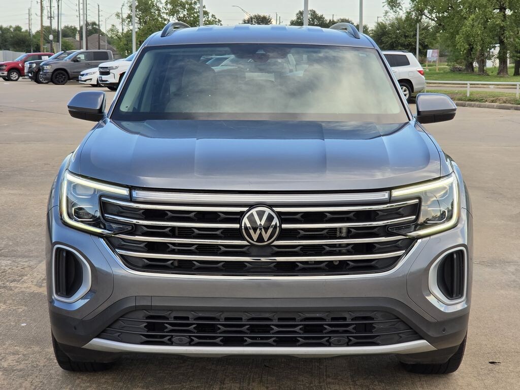 Used 2024 Volkswagen Atlas 2.0T SE w/Technology SUV