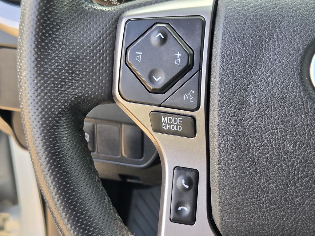 Used 2023 Ice Toyota SR5 image 23