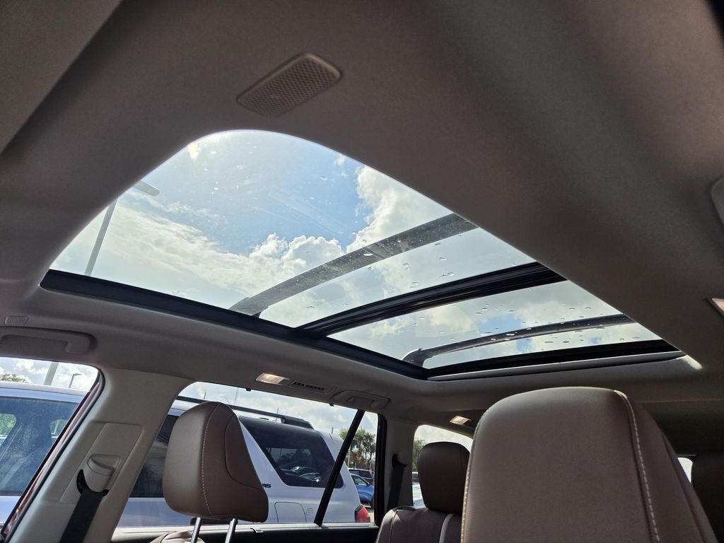 Used 2026 Pearl Toyota Platinum image 29