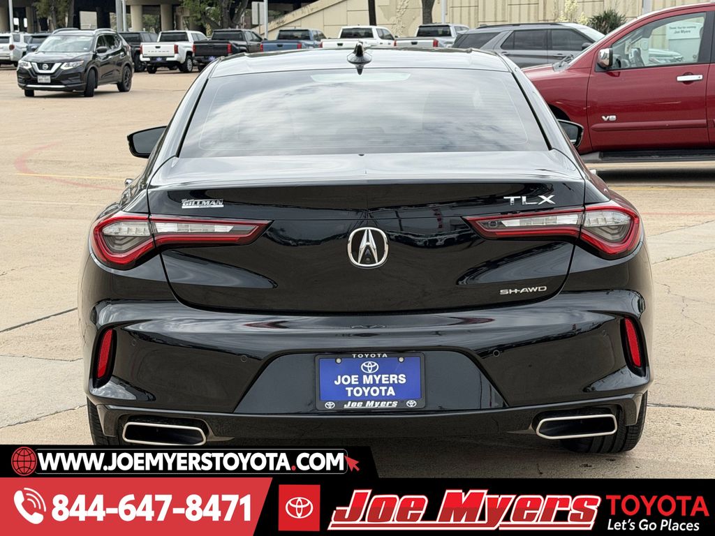 Used 2023 Majestic Black Pearl Acura Advance image 8