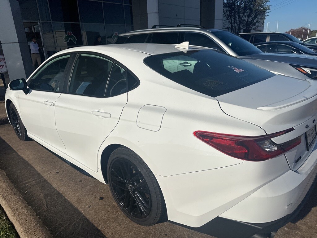 Used 2025 Toyota Camry SE Sedan