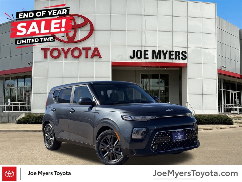 2022 Kia Soul EX's photo