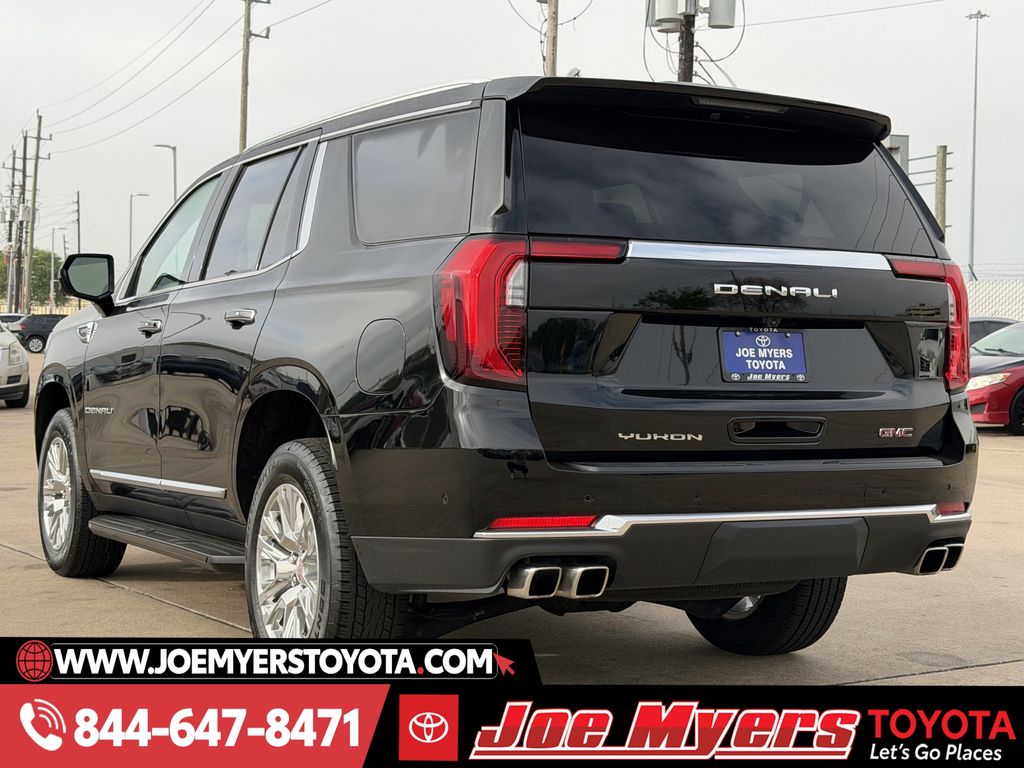 Used 2025 Onyx Black GMC Denali image 7