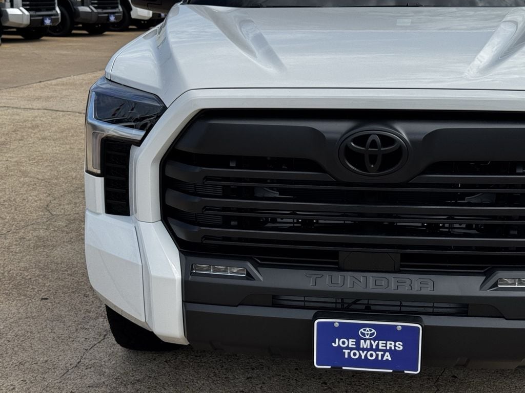 New 2026 Ice Cap Toyota SR5 image 5