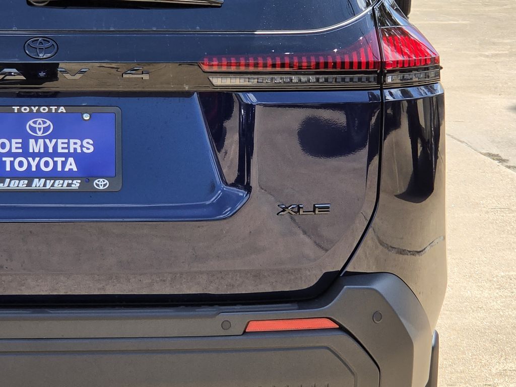 New 2026 Blueprint Toyota XLE Premium image 9