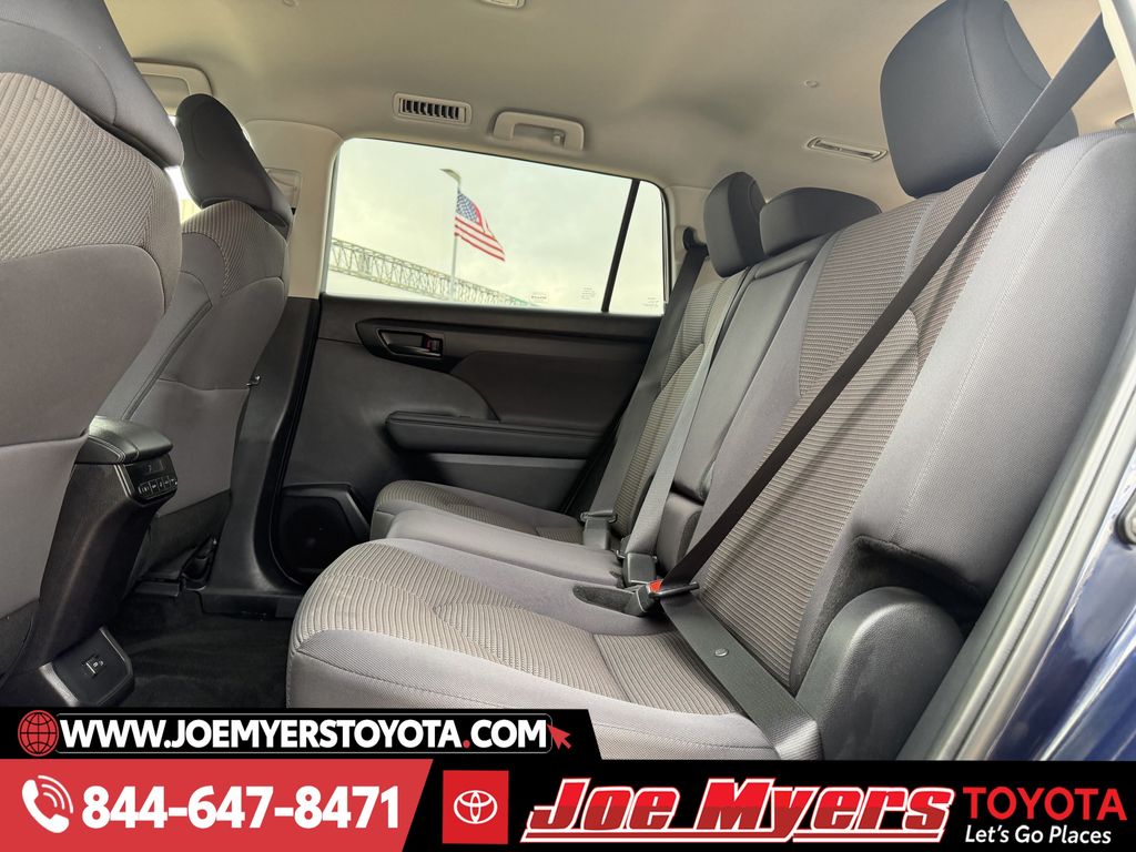 Used 2025 Blueprint Toyota LE image 29