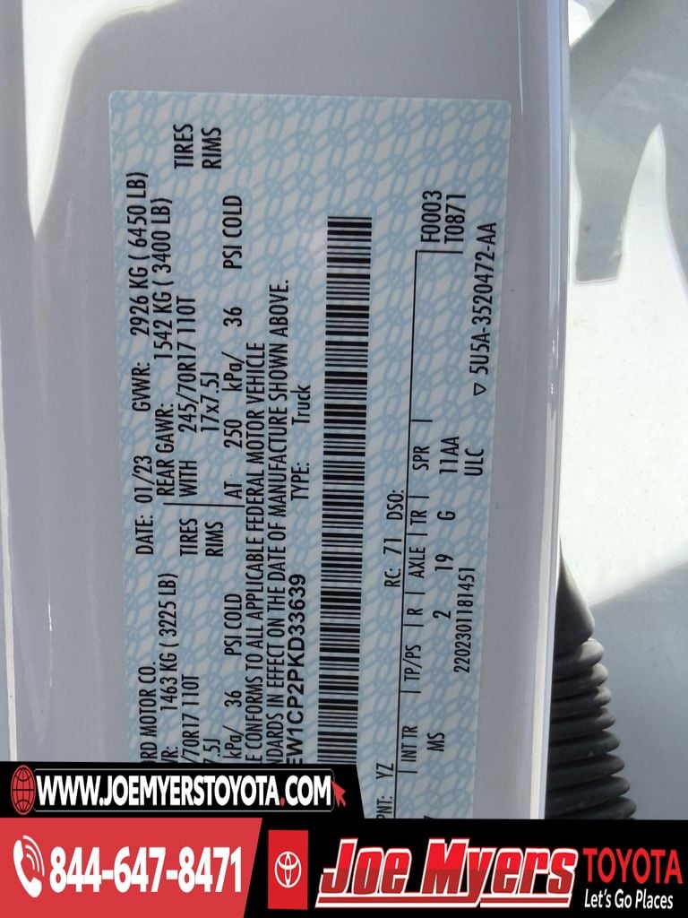 Used 2023 Oxford White Ford XLT image 32